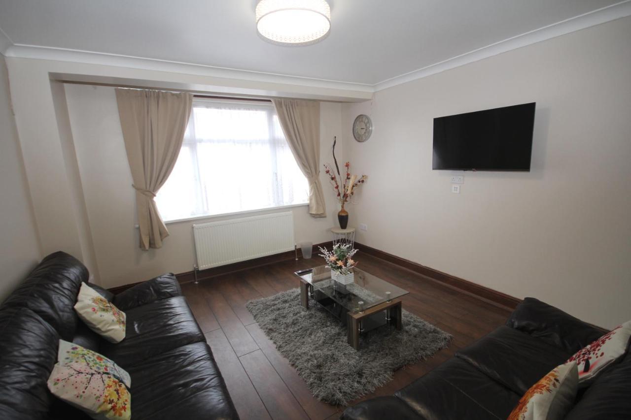 Kenton House Villa Хароу Екстериор снимка