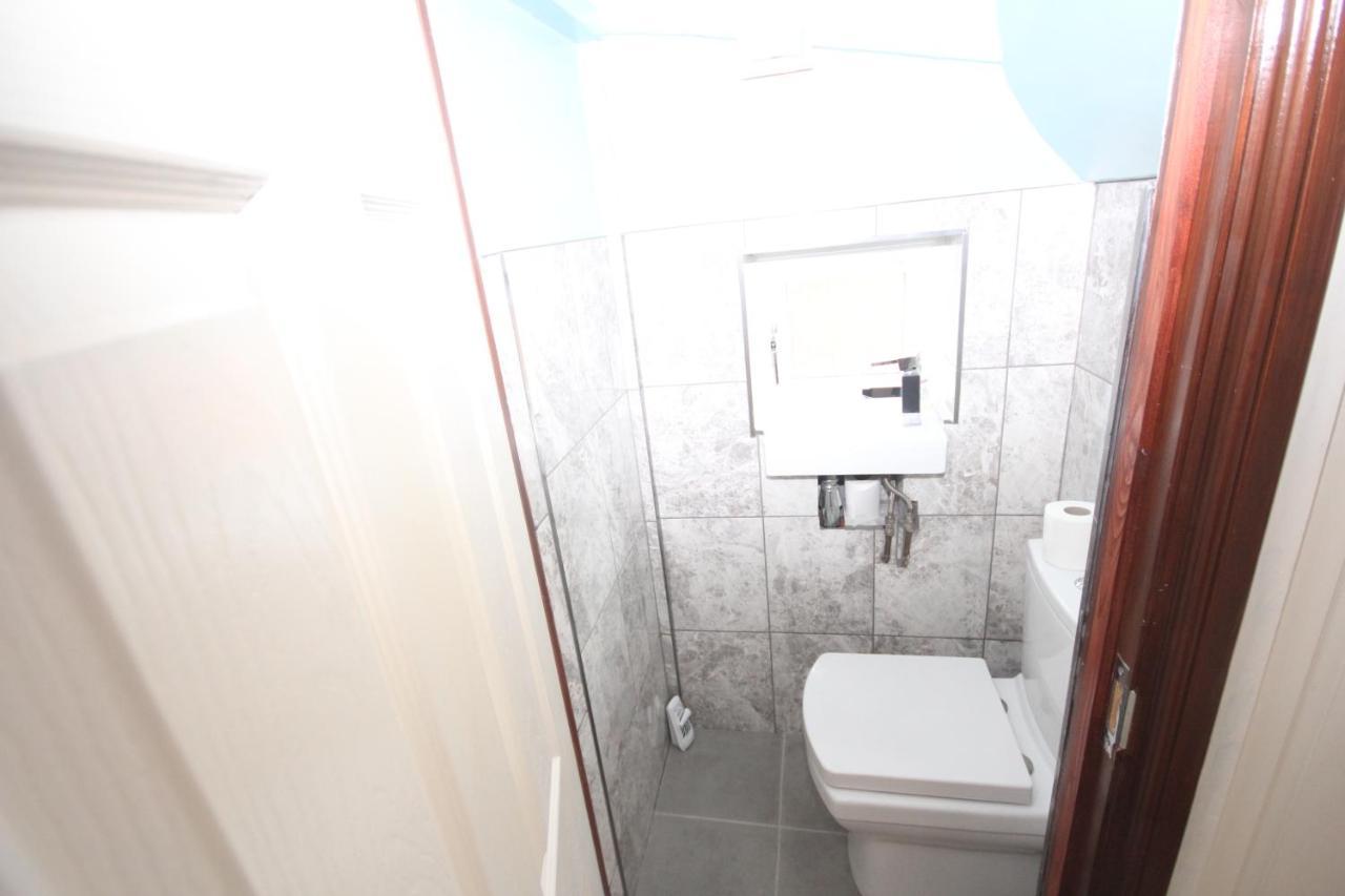 Kenton House Villa Хароу Екстериор снимка